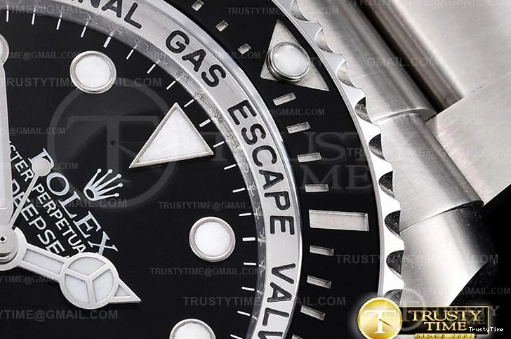 0104 ROLSD093 – Deep Sea Dweller Black Contemporary 1015